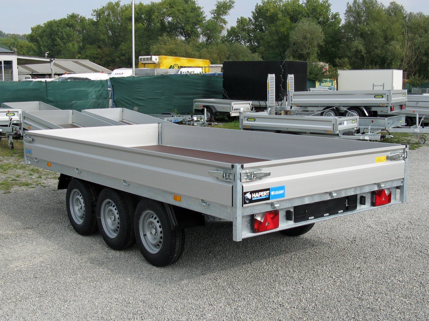 Hapert Azure H-3 3500 Pritschenanhänger, 4550 x 2400 mm, 3 Achsen – Ansicht 1