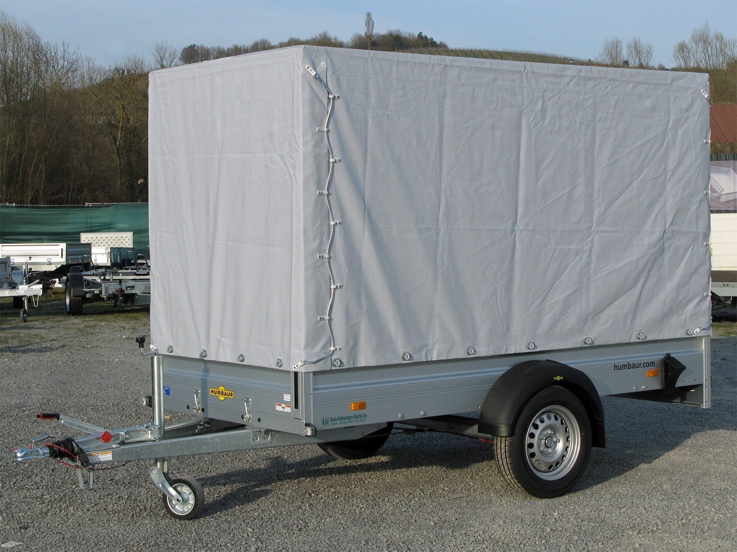Humbaur-Nutzanhänger HA133015 KV mit 1800 mm hoher Plane – Ansicht 1
