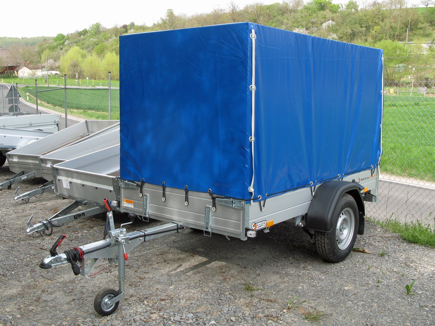 Planenanhänger SARIS MP 255 133 1350, 1 Höhe 150 cm, 100 km/h – Ansicht 1