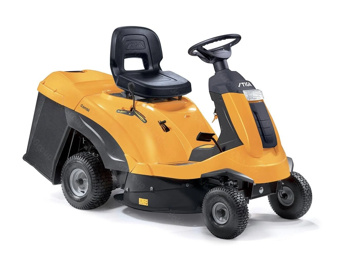 Rasenmähertraktor STIGA Combi 372 – Ansicht 1