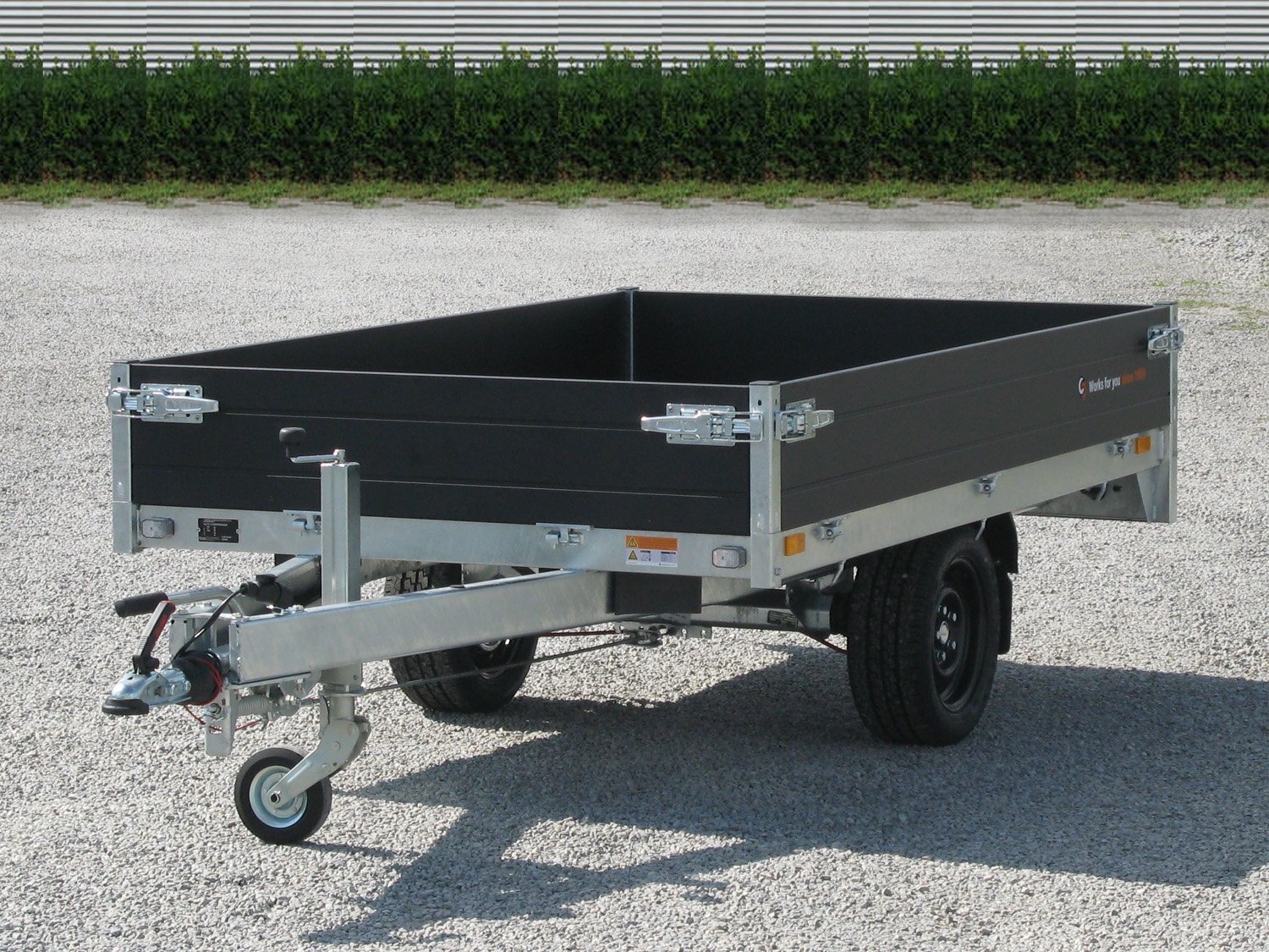 SARIS PL 256 150 1500 1 Black Edition Pritschenanhänger, 1500 kg – Ansicht 1