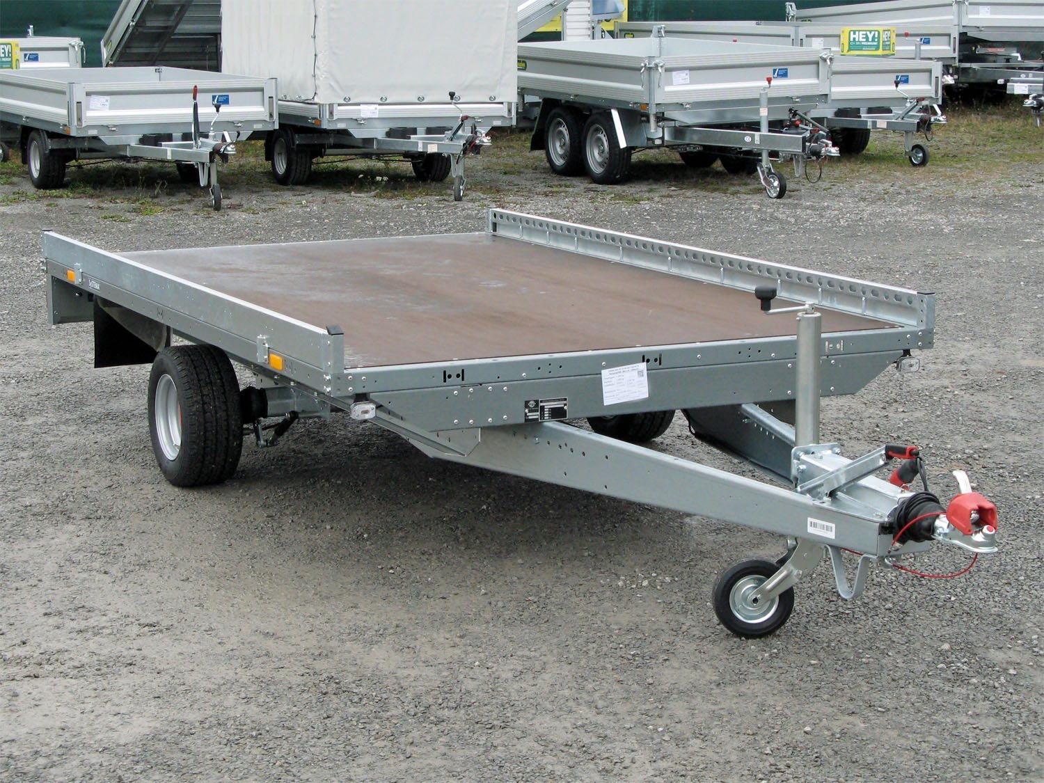 STEMA SHA O2 15-30-18.1 Carrier XL Autotransportanhänger mit Rampen 260 x 26 und 100 km/h – Ansicht 1