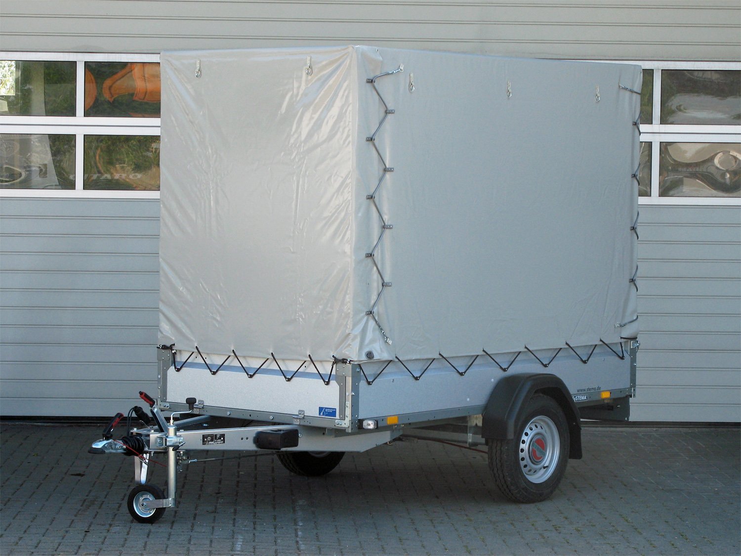 STEMA STL 1300 O2 13-25-13.1 Nutzanhänger mit 150 cm langer Plane – Ansicht 1