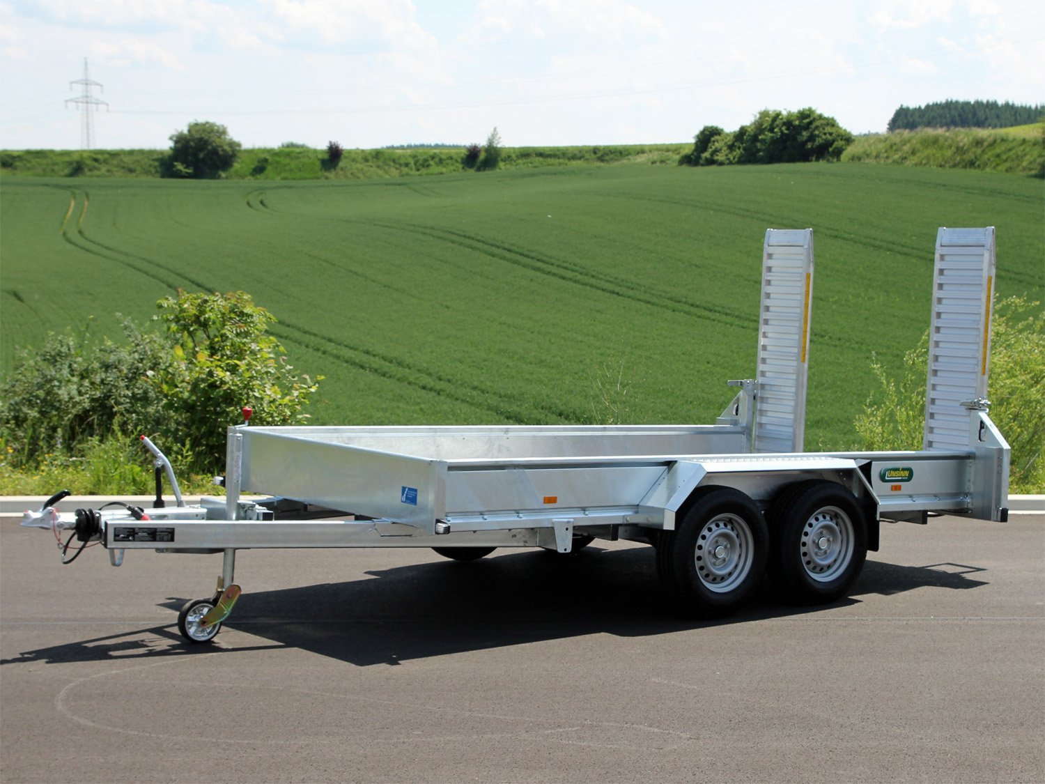 Unsinn-Maschinentransportanhänger UB 3618-35-14 mit klappbaren Rampen – Ansicht 1