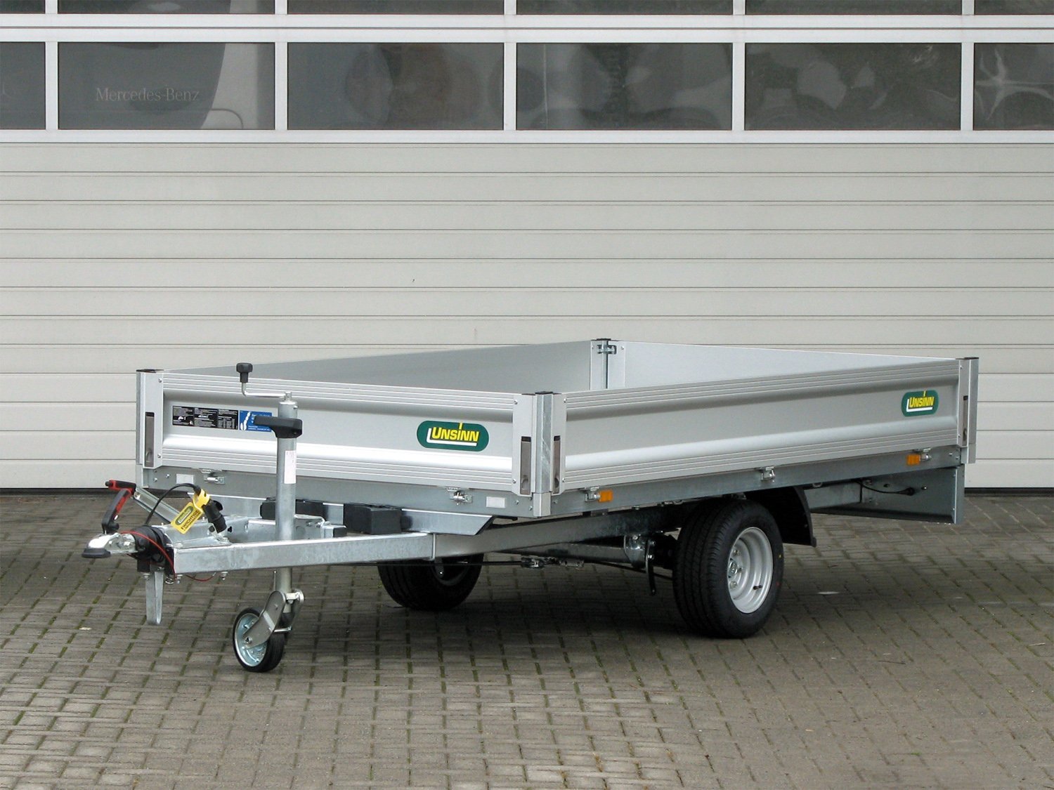 Unsinn-Pritschenanhänger UH 2715-13-10 mit Plane (1600 mm) und Zulassung für 100 km/h – Ansicht 1